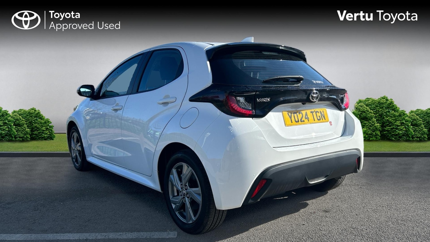 Used Toyota Yaris 2024 for sale - 77950326: Photo 4