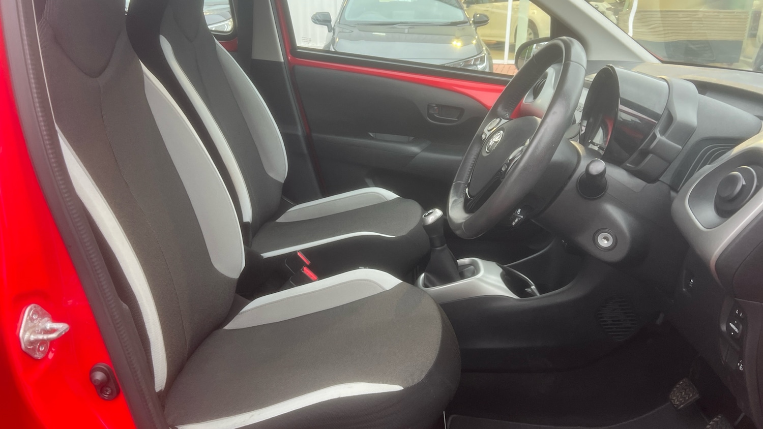 Used Toyota AYGO 2014 for sale - 77450242: Photo 11
