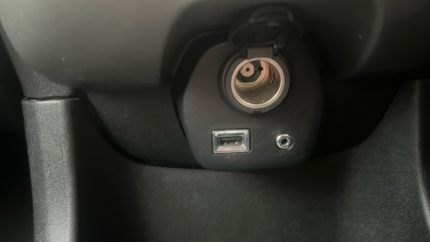 Used Toyota AYGO 2014 for sale - 77450242: Photo 32