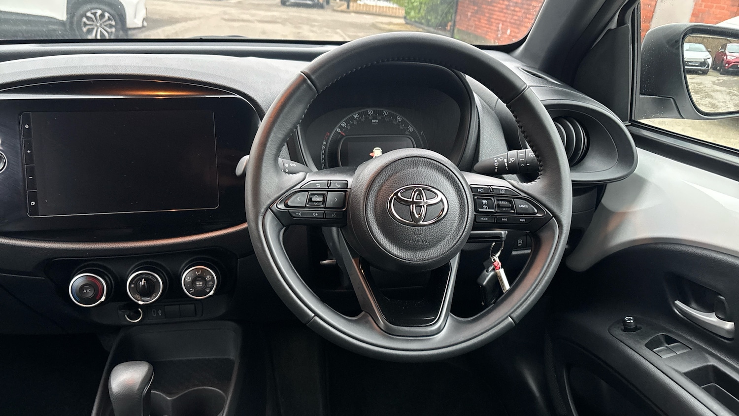 Used Toyota Aygo X 2024 for sale - 77404499: Photo 6