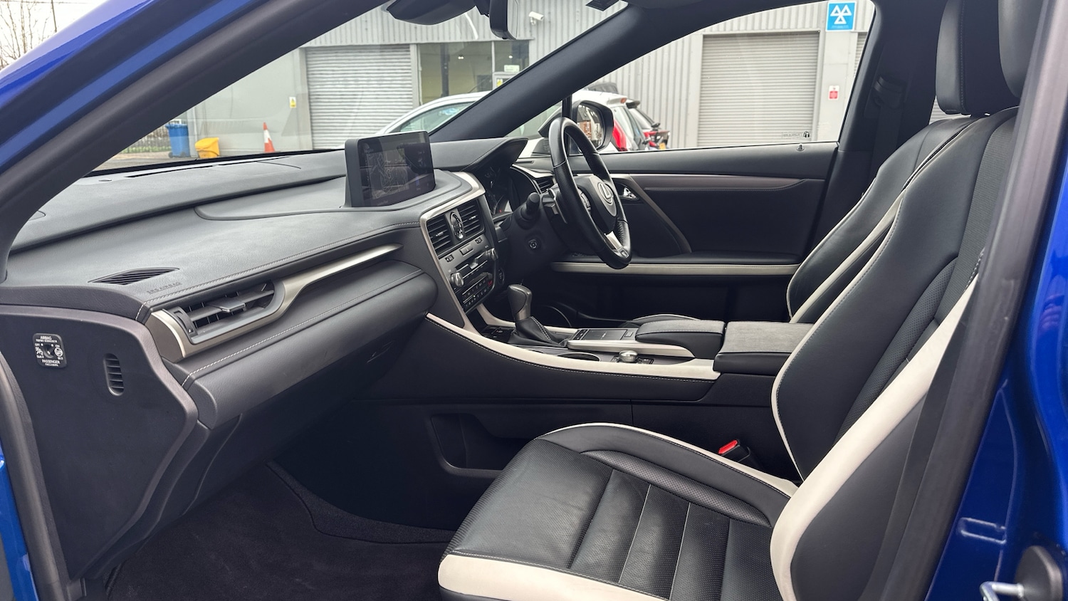 Used Lexus RX 2022 for sale - 77656083: Photo 10