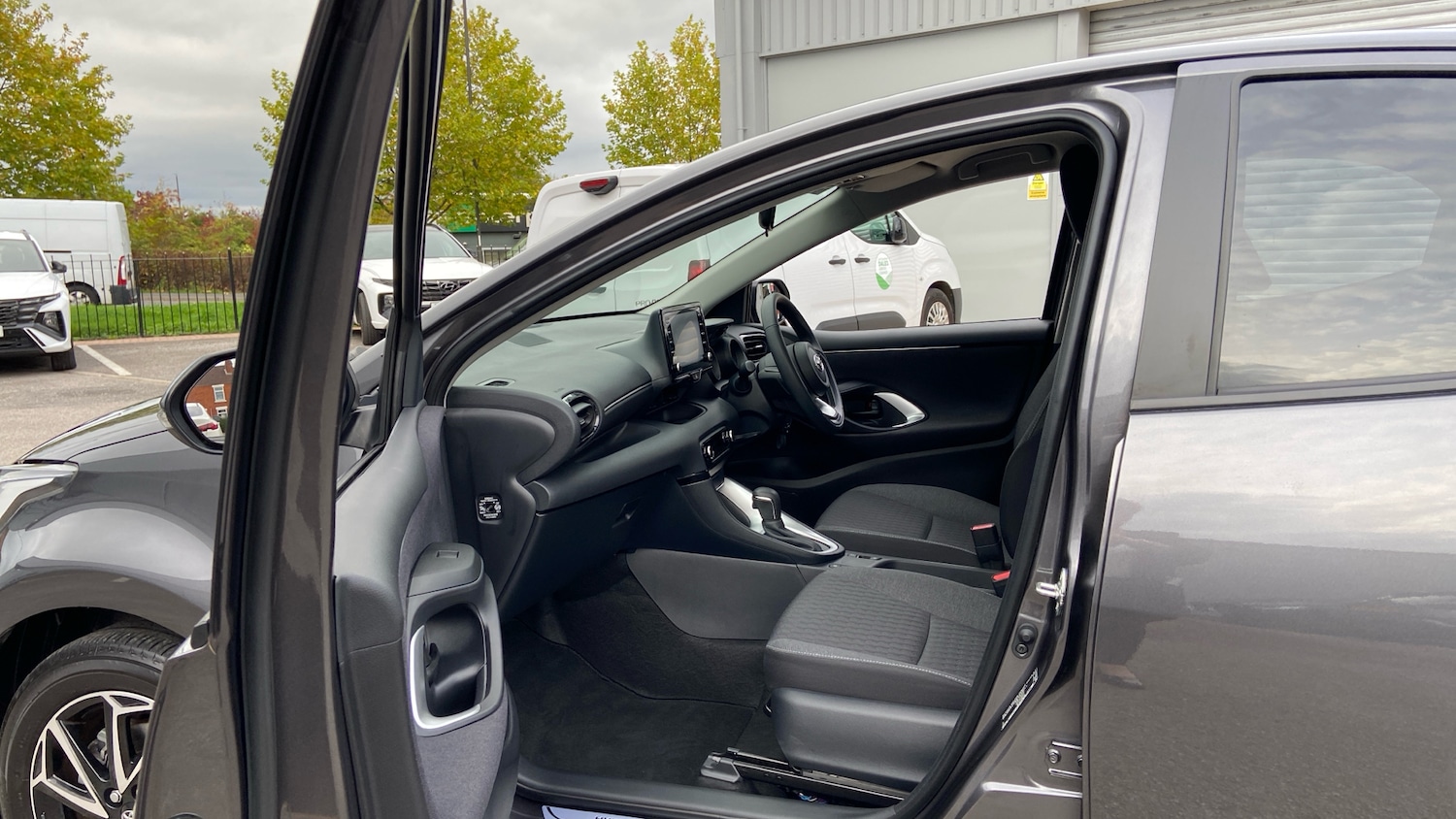 Used Toyota Yaris 2023 for sale - 76344527: Photo 10