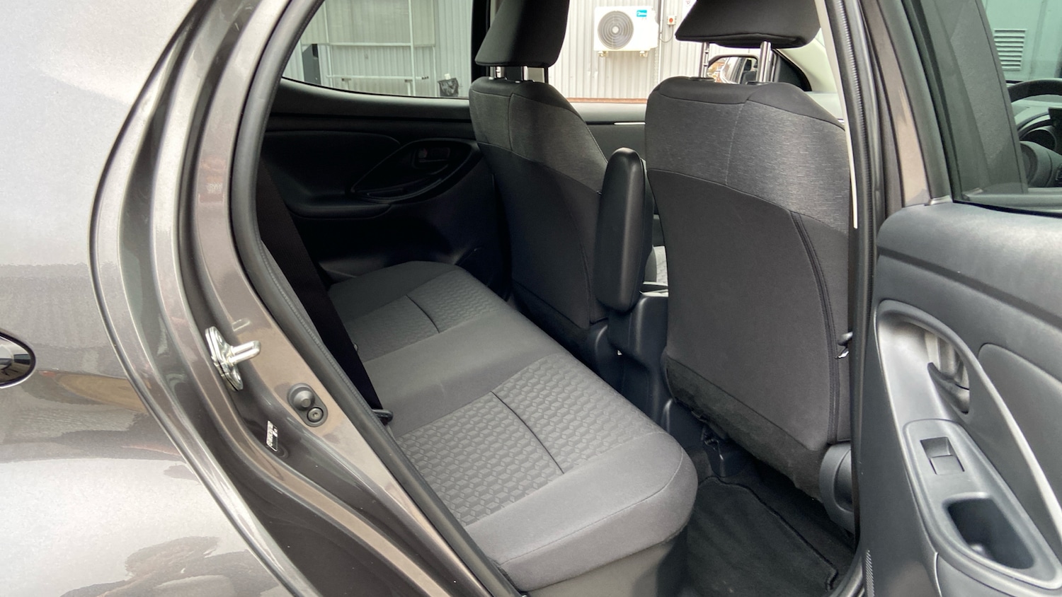 Used Toyota Yaris 2023 for sale - 76344527: Photo 12