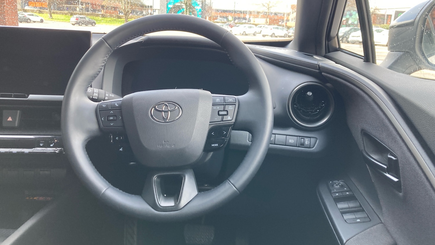 Used Toyota C-HR 2025 for sale - 78107216: Photo 8