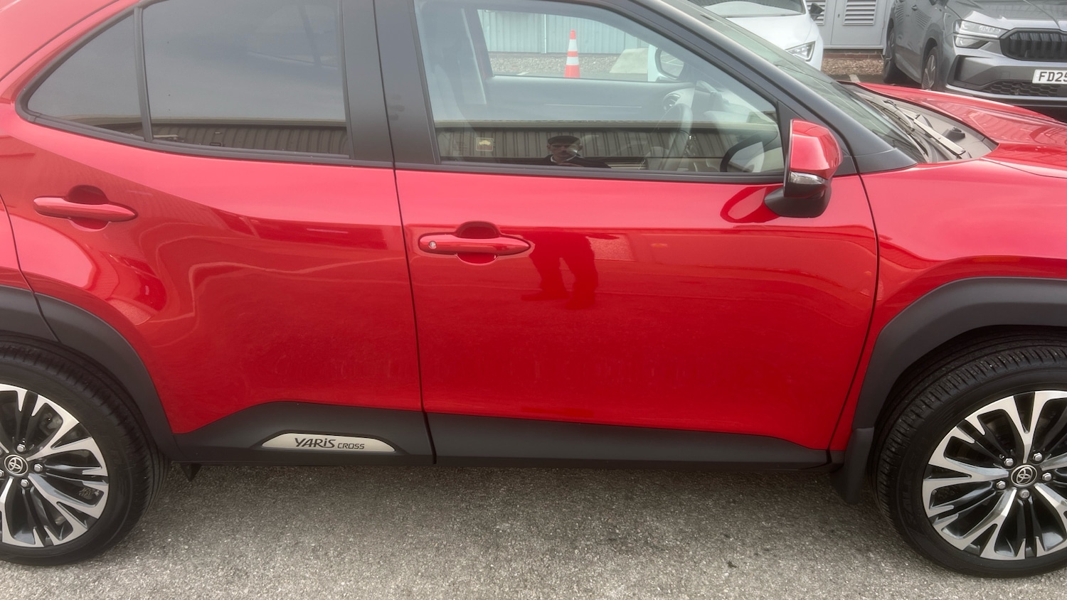 Used Toyota Yaris Cross 2025 for sale - 76428587: Photo 30