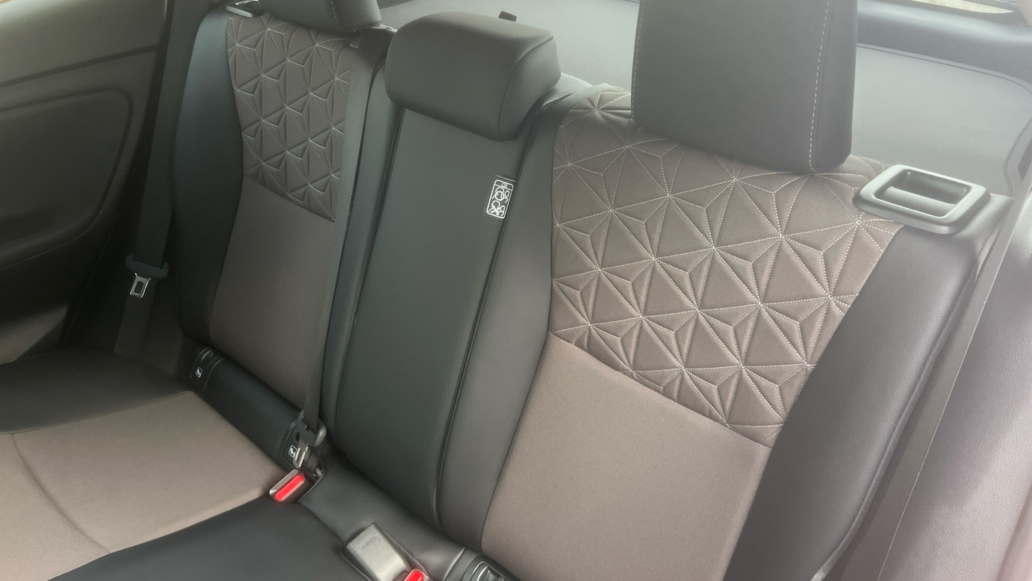 Used Toyota Yaris Cross 2025 for sale - 76428587: Photo 35