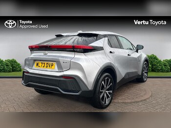 Used Toyota C-HR 2023 for sale - 77220700: Photo