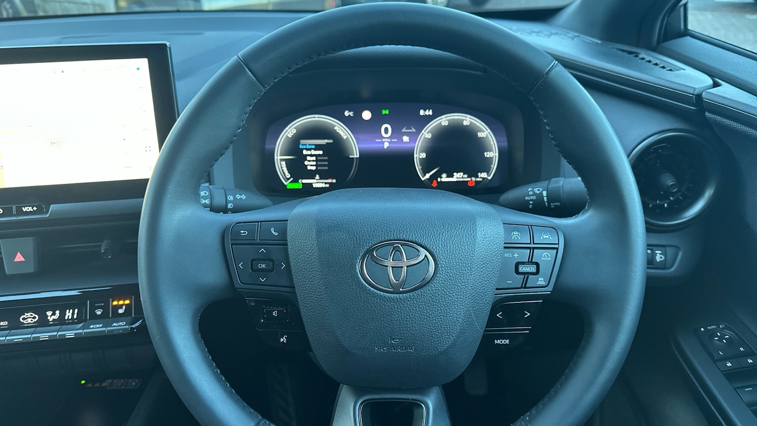 Used Toyota C-HR 2023 for sale - 77220700: Photo 8