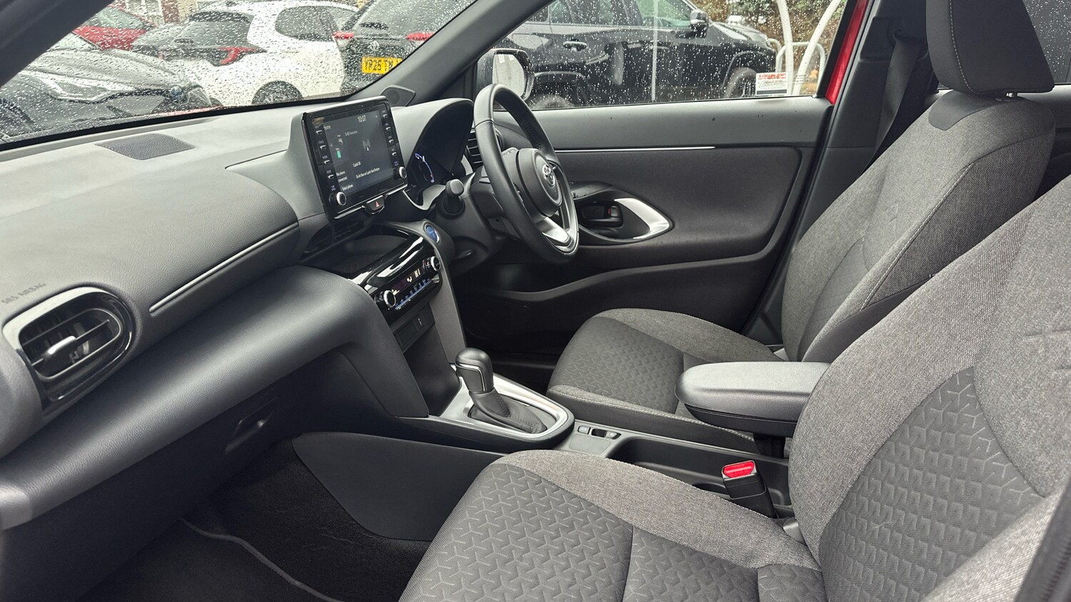 Used Toyota Yaris Cross 2023 for sale - 77702583: Photo 10