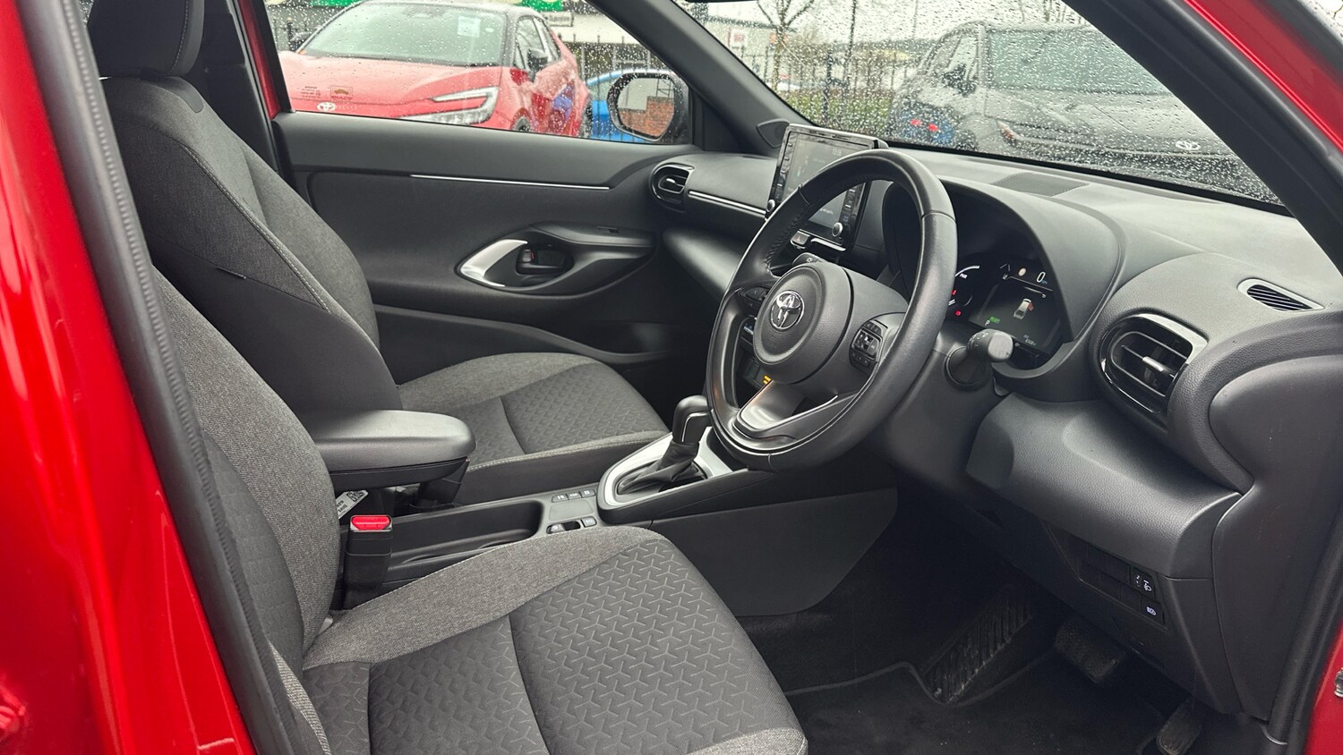 Used Toyota Yaris Cross 2023 for sale - 77702583: Photo 11