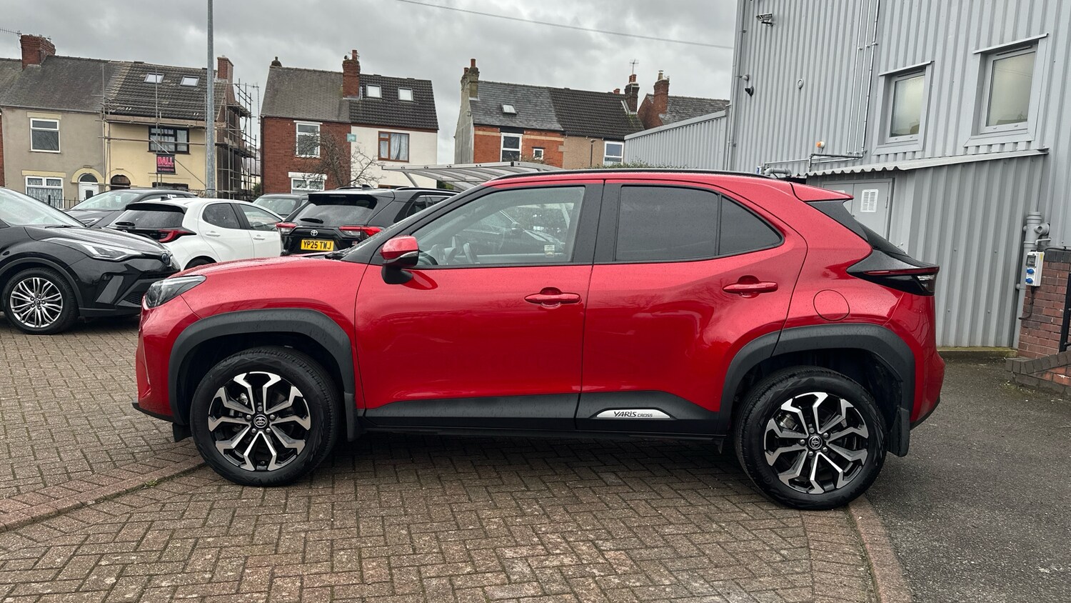 Used Toyota Yaris Cross 2023 for sale - 77702583: Photo 17