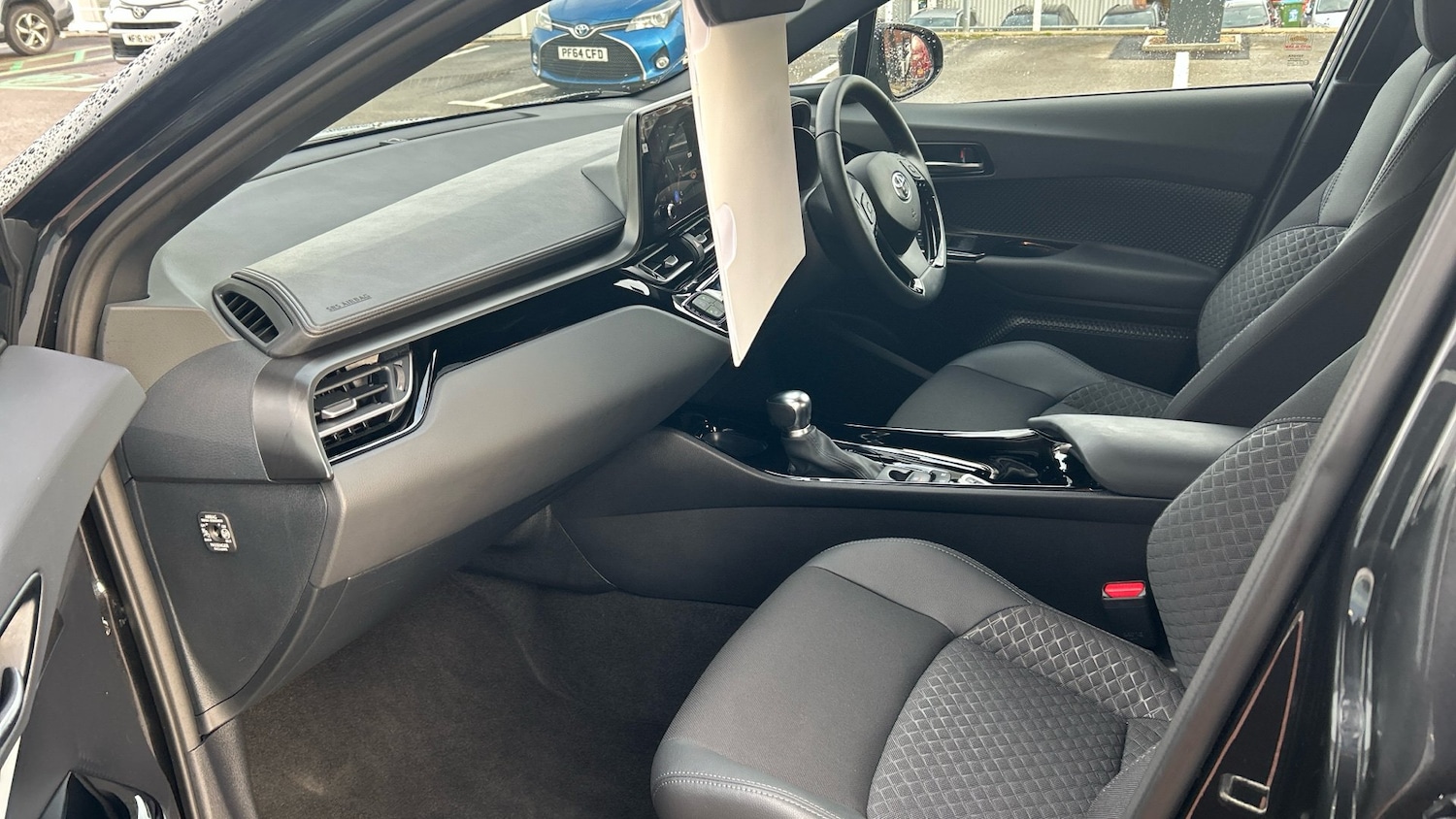 Used Toyota C-HR 2025 for sale - 76921187: Photo 10