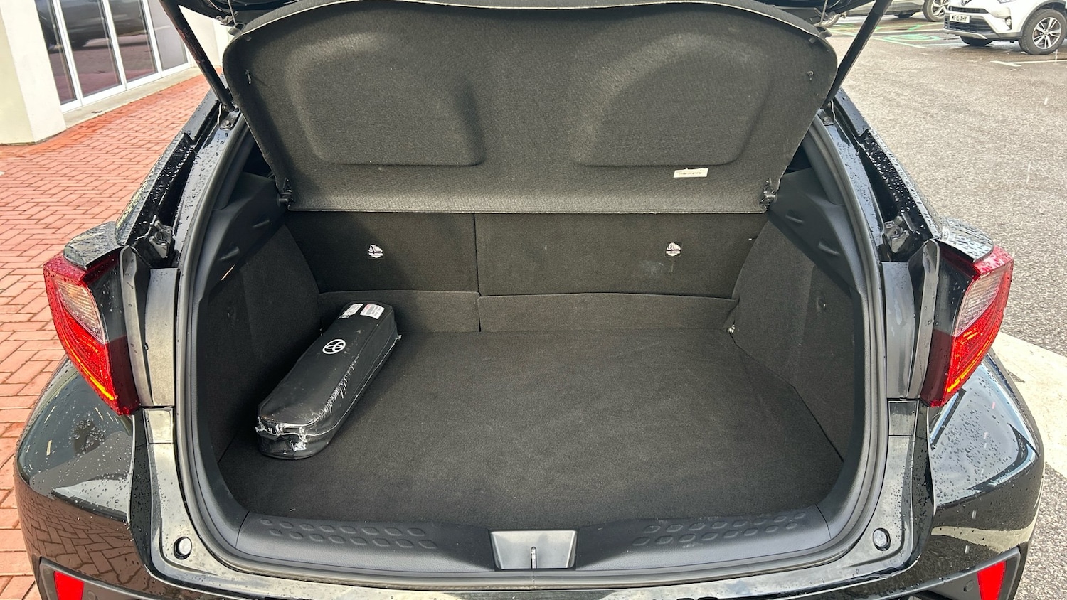 Used Toyota C-HR 2025 for sale - 76921187: Photo 14