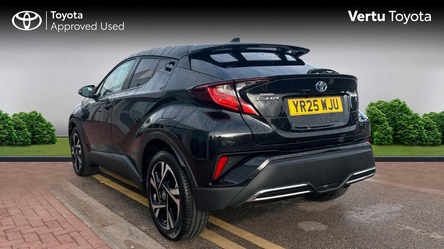 Used Toyota C-HR 2025 for sale - 76921187: Photo 4