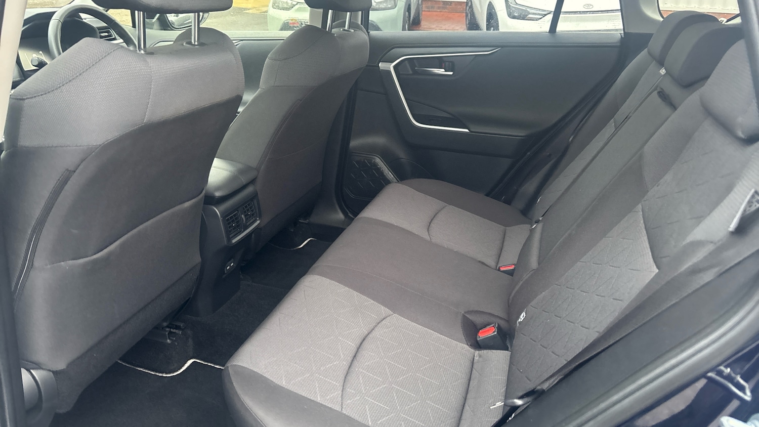 Used Toyota RAV4 2023 for sale - 77619732: Photo 13