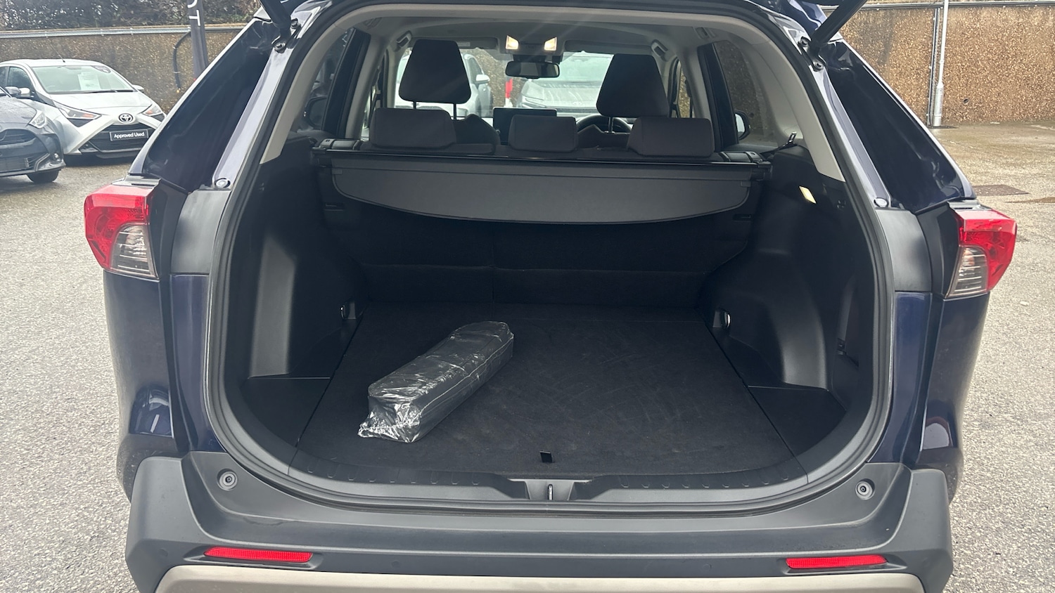 Used Toyota RAV4 2023 for sale - 77619732: Photo 14