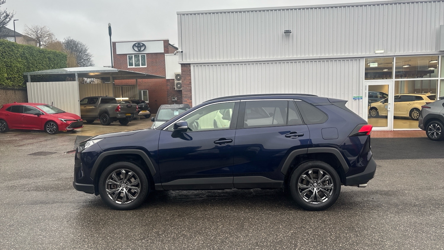 Used Toyota RAV4 2023 for sale - 77619732: Photo 17