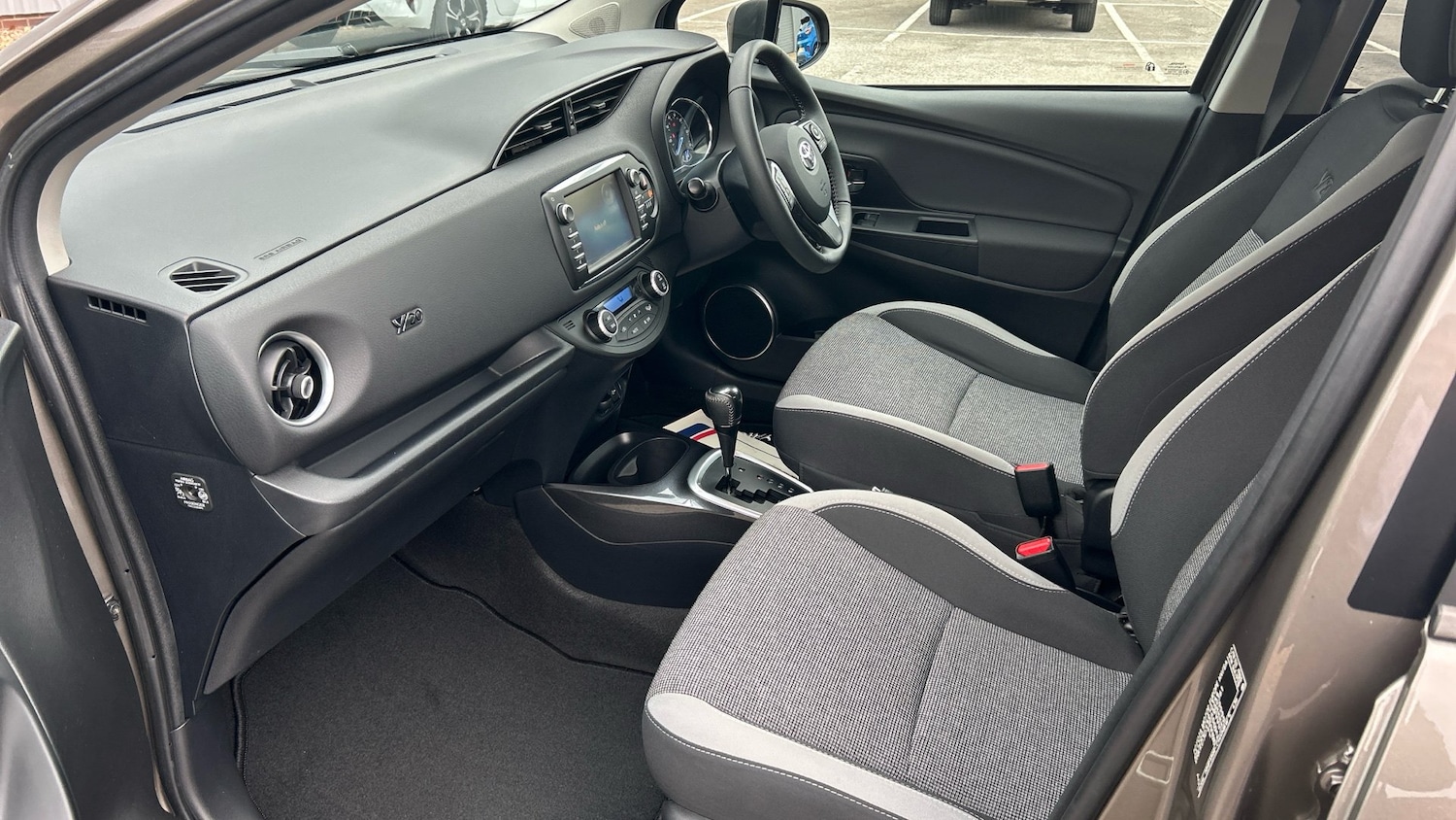 Used Toyota Yaris 2020 for sale - 76405128: Photo 10