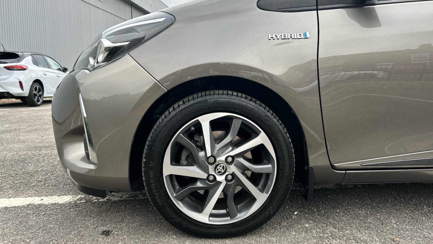 Used Toyota Yaris 2020 for sale - 76405128: Photo 18