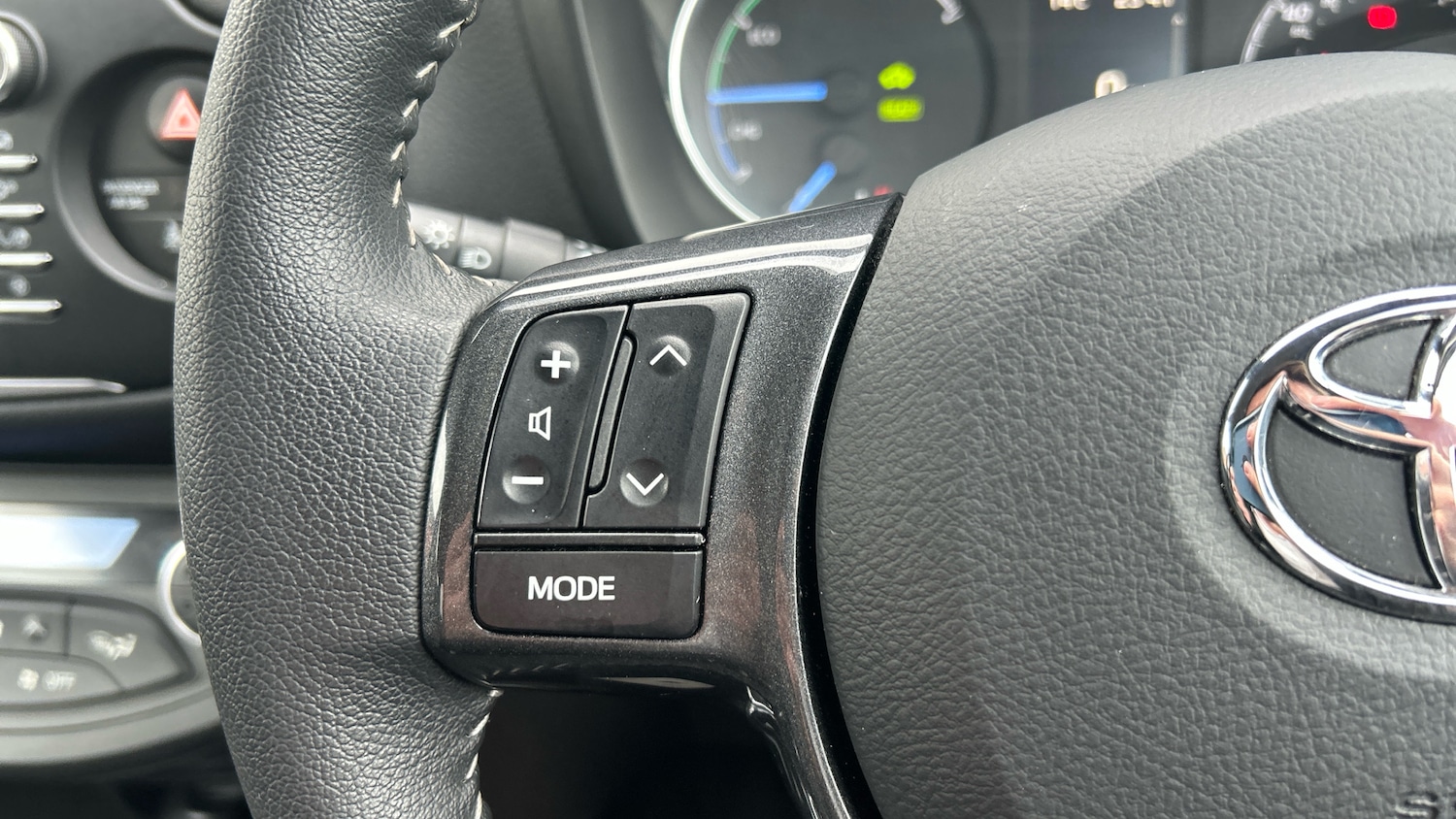 Used Toyota Yaris 2020 for sale - 76405128: Photo 25