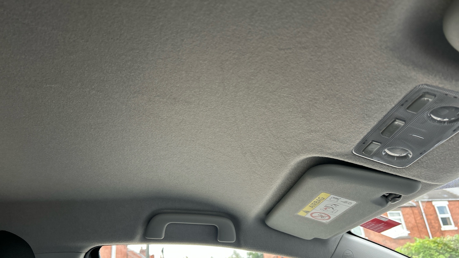 Used Toyota Yaris 2020 for sale - 76405128: Photo 32