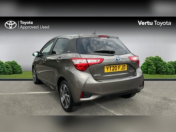 Used Toyota Yaris 2020 for sale - 76405128: Photo