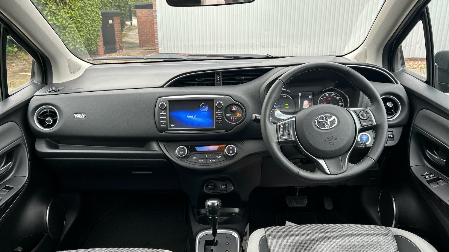 Used Toyota Yaris 2020 for sale - 76405128: Photo 5