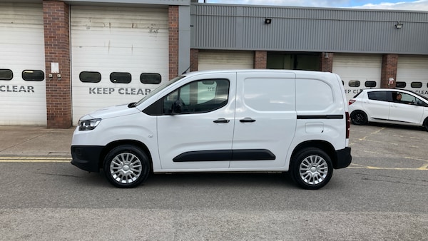 Used Toyota ProAce 2022 for sale - 76255238: Photo 17