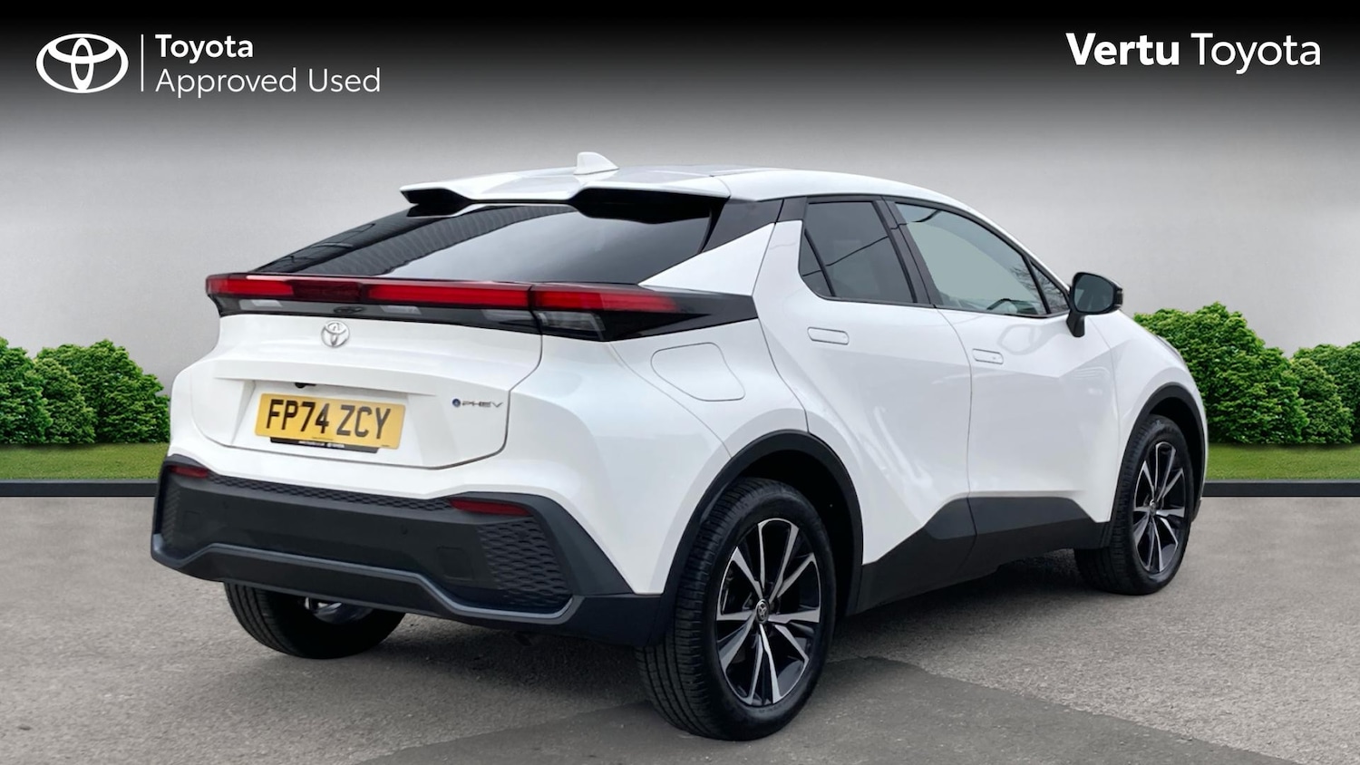 Used Toyota C-HR 2024 for sale - 78039139: Photo 2