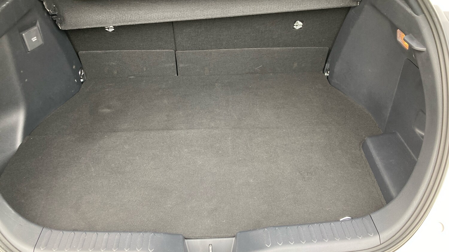 Used Toyota C-HR 2024 for sale - 78039139: Photo 21