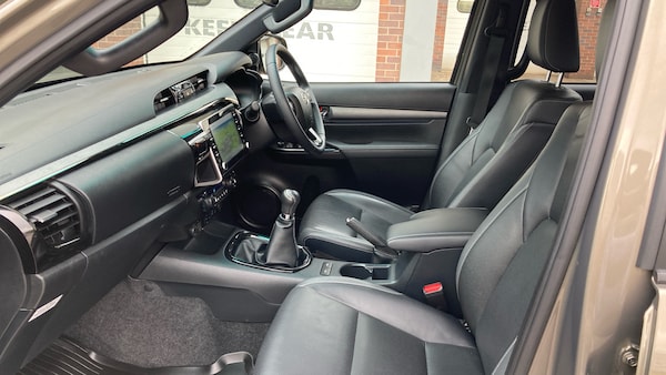 Used Toyota Hilux 2024 for sale - 76193082: Photo 10