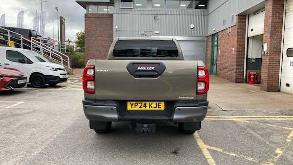Used Toyota Hilux 2024 for sale - 76193082: Photo 19