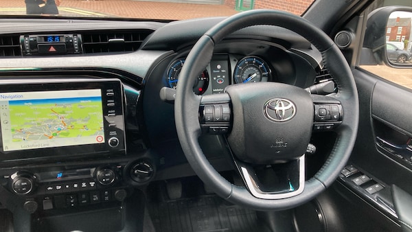 Used Toyota Hilux 2024 for sale - 76193082: Photo 8