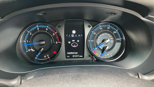 Used Toyota Hilux 2024 for sale - 76193082: Photo 9