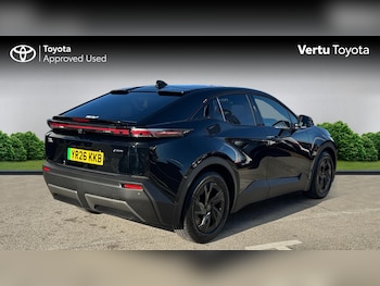 Used Toyota C-HR 2026 for sale - 79406546: Photo
