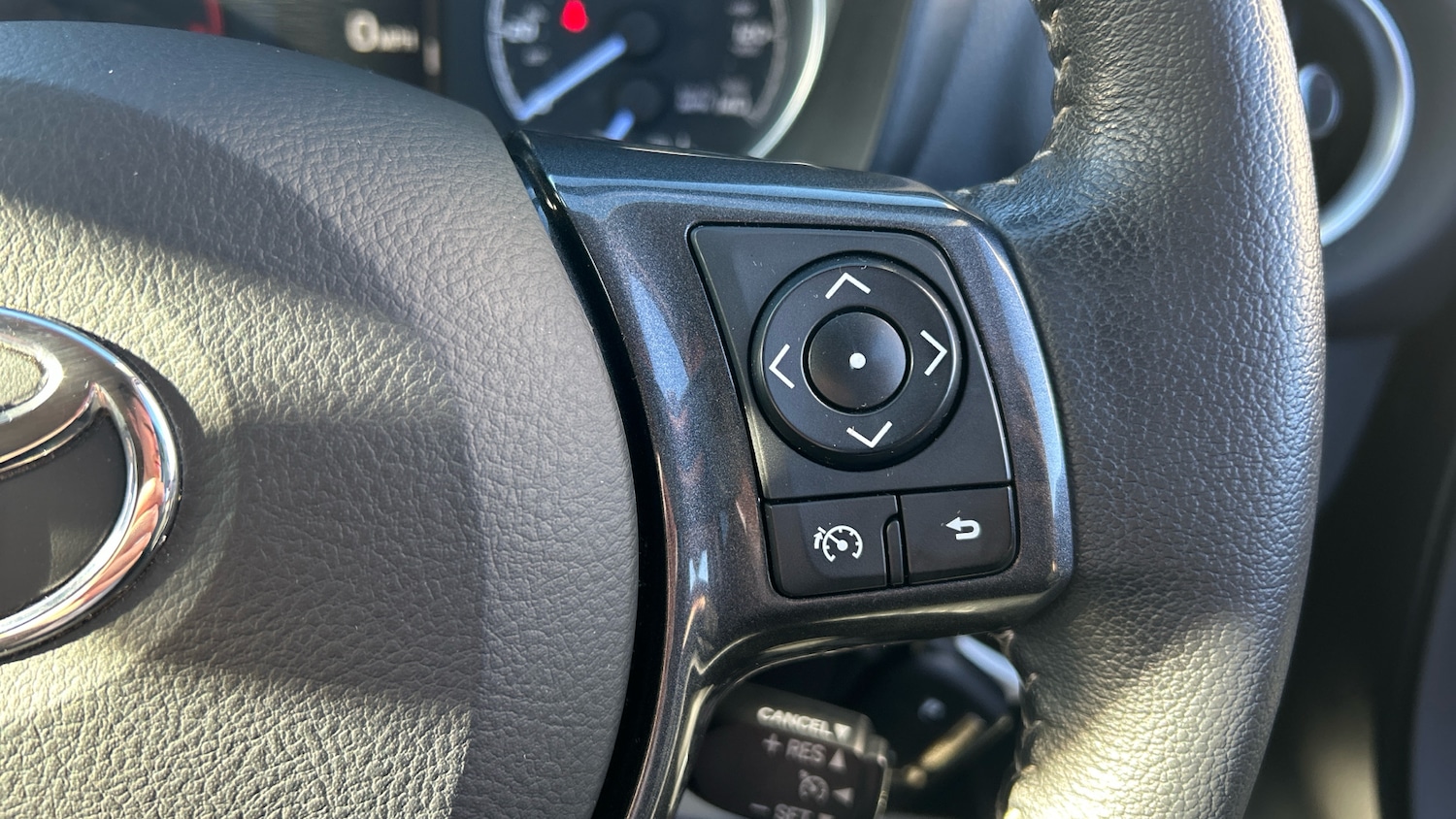 Used Toyota Yaris 2019 for sale - 76194764: Photo 25