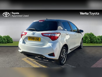 Toyota Yaris feature image 2