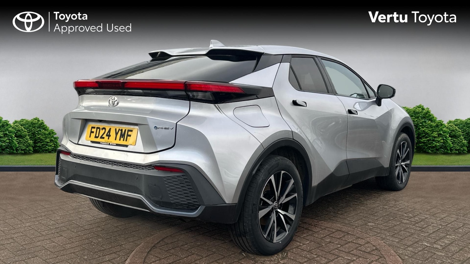 Used Toyota C-HR 2024 for sale - 77262233: Photo 2