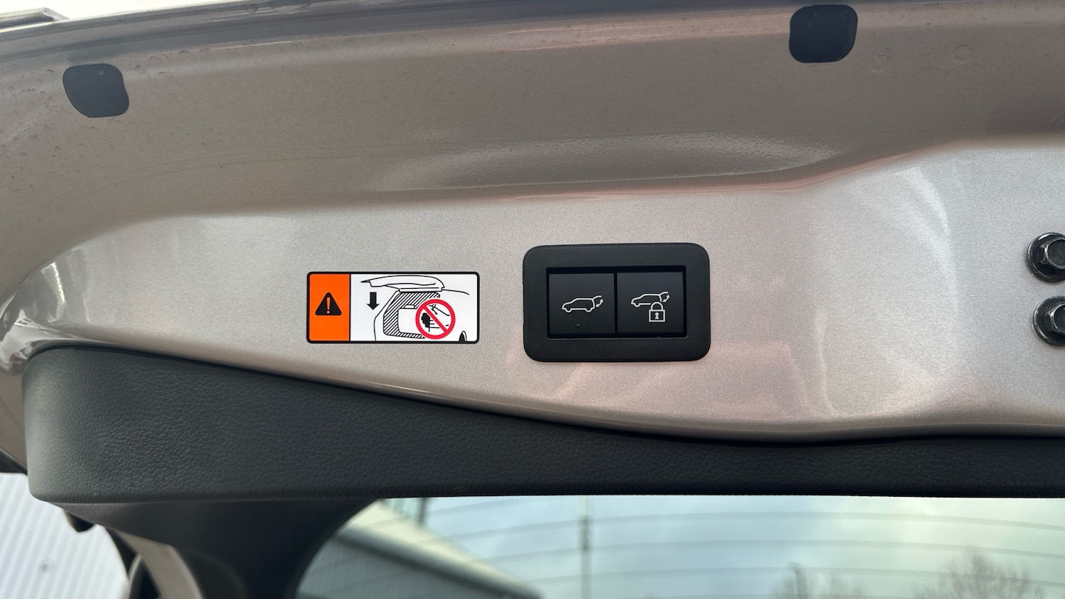 Used Toyota C-HR 2024 for sale - 77262233: Photo 41