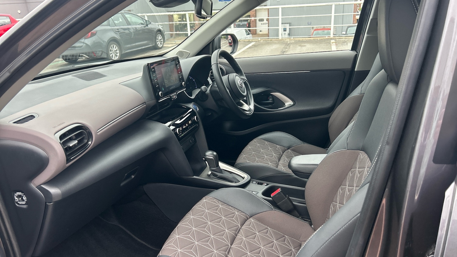 Used Toyota Yaris Cross 2023 for sale - 76344542: Photo 10