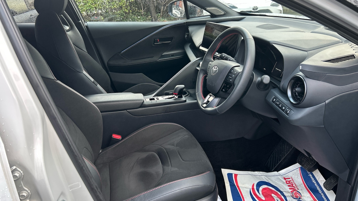 Used Toyota C-HR 2024 for sale - 77258050: Photo 11