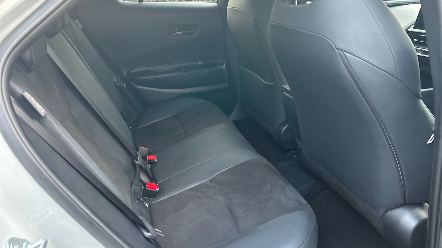 Used Toyota C-HR 2024 for sale - 77258050: Photo 12