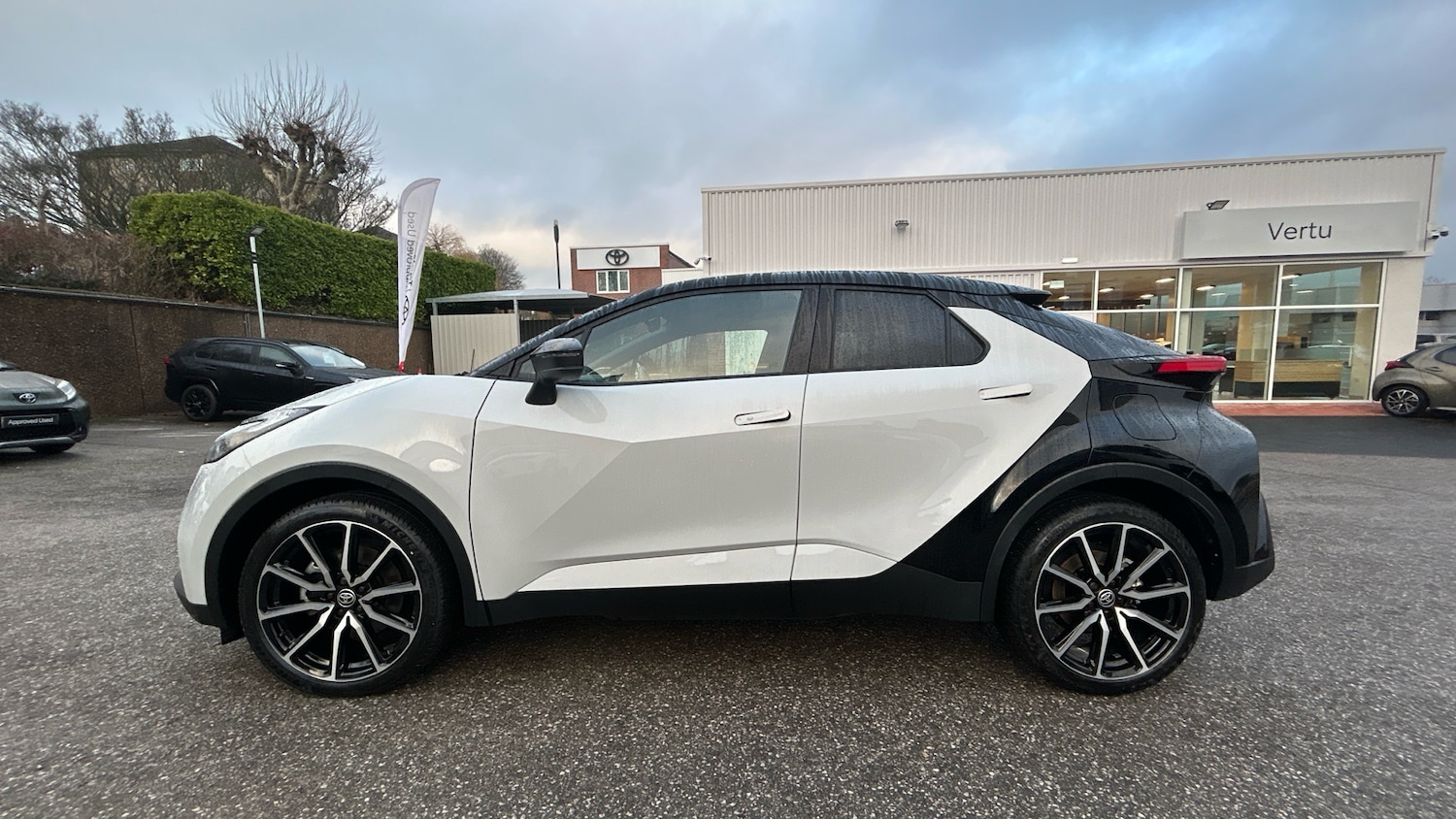 Used Toyota C-HR 2024 for sale - 77258050: Photo 17