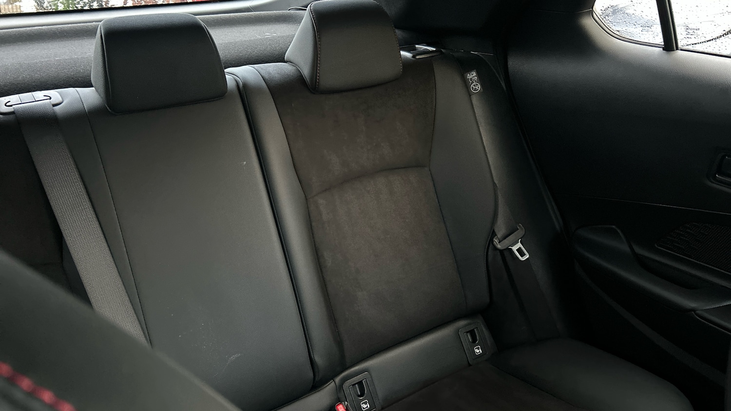 Used Toyota C-HR 2024 for sale - 77258050: Photo 31