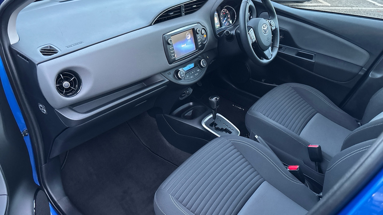 Used Toyota Yaris 2019 for sale - 77137520: Photo 10