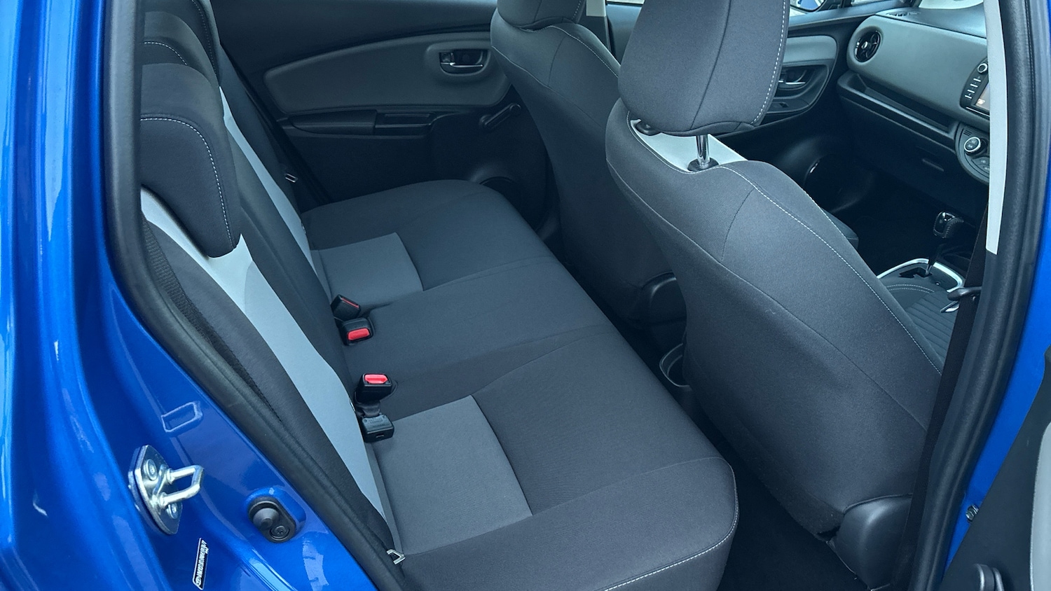 Used Toyota Yaris 2019 for sale - 77137520: Photo 12