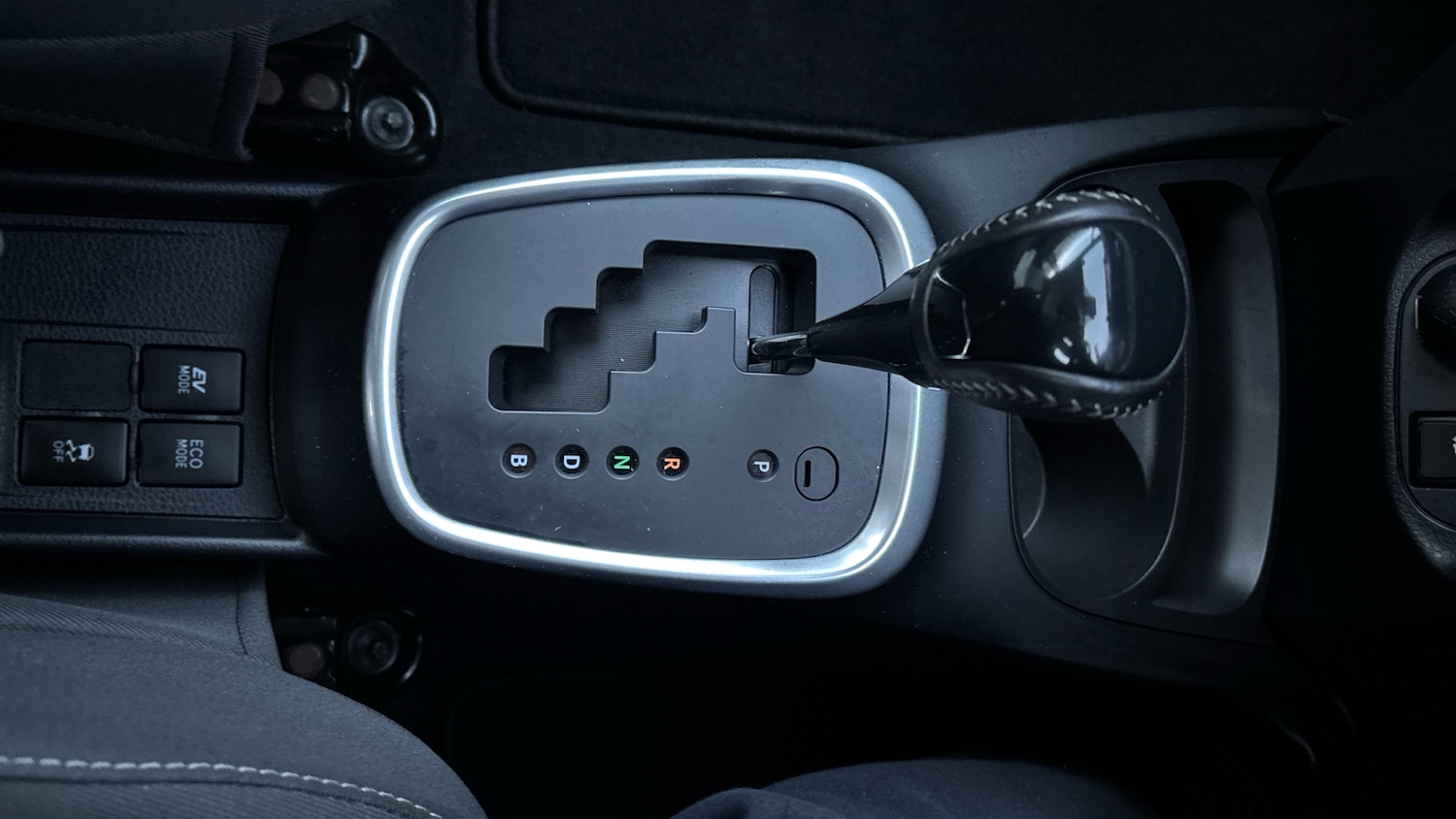 Used Toyota Yaris 2019 for sale - 77137520: Photo 25