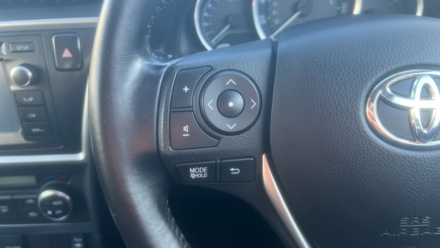 Used Toyota Auris 2015 for sale - 76710006: Photo 32