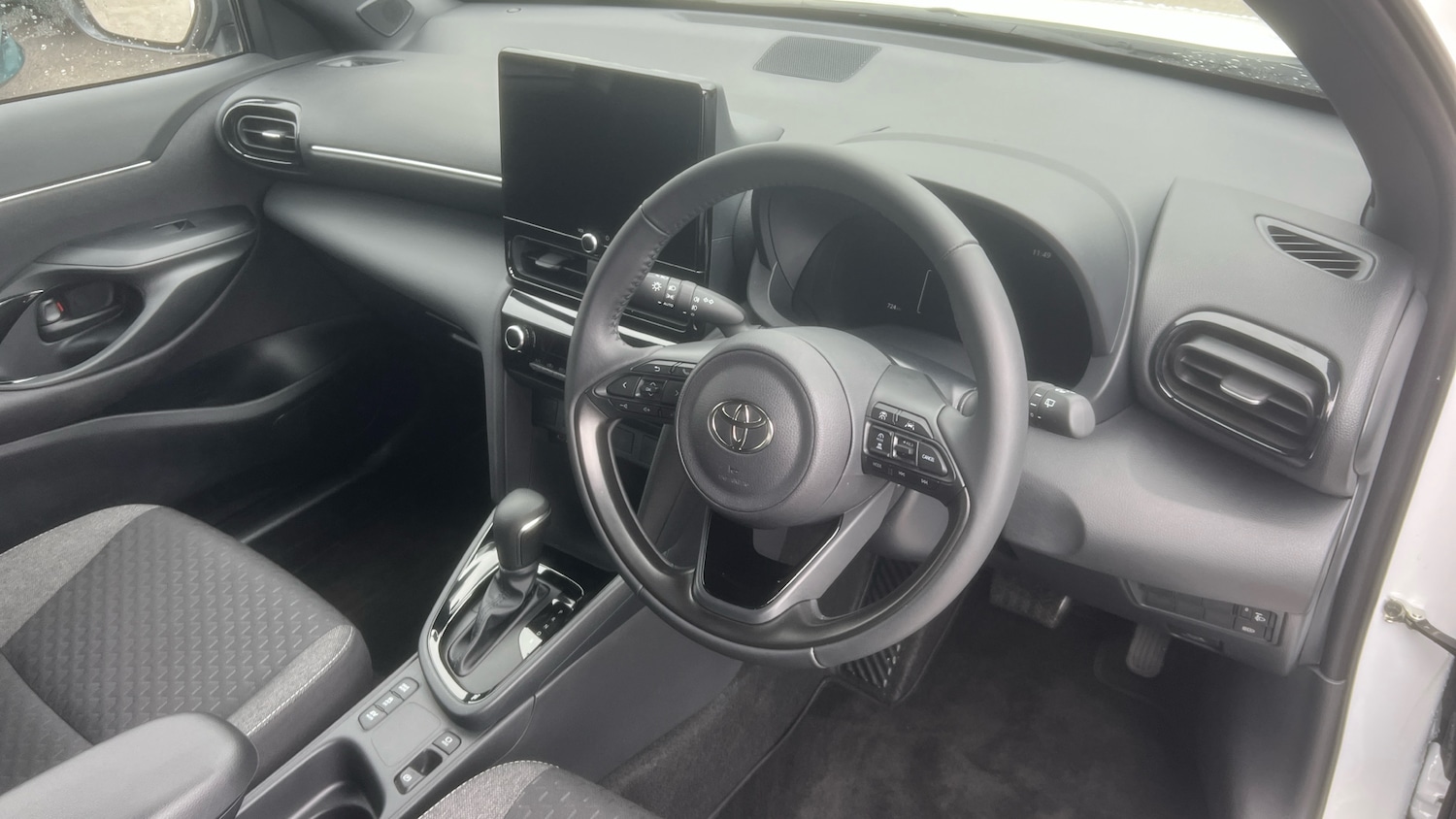 Used Toyota Yaris Cross 2025 for sale - 77831634: Photo 33