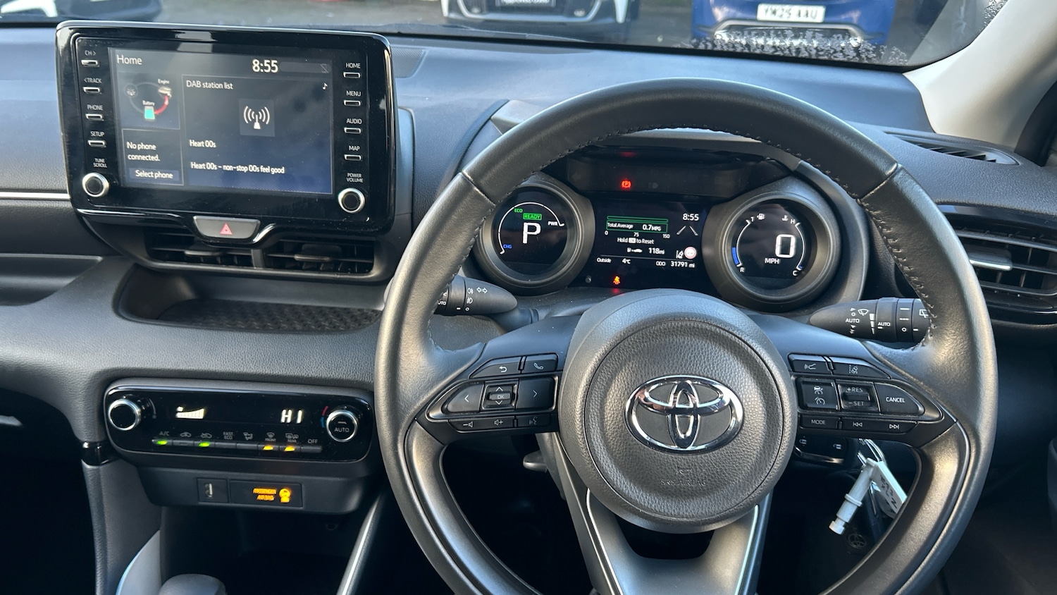 Used Toyota Yaris 2023 for sale - 77450319: Photo 6
